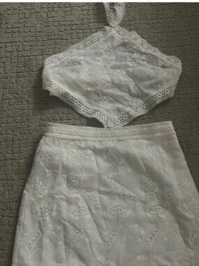 Lace White Delicate Skirt Set
